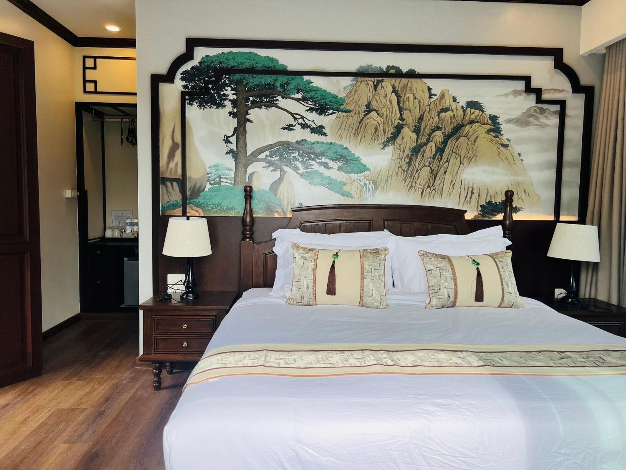 Longlai Kezhan Ban Rak Thai Extérieur photo