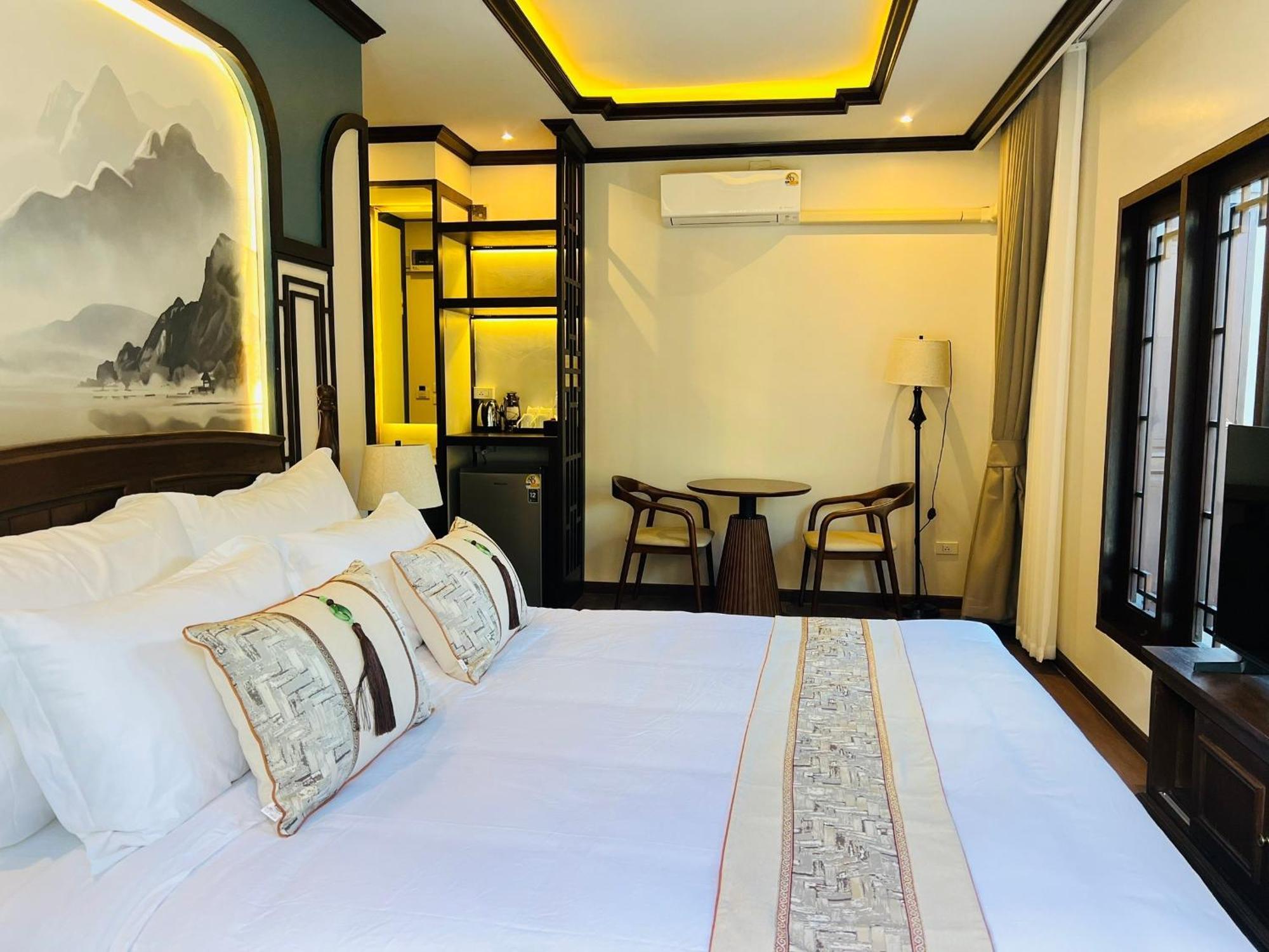 Longlai Kezhan Ban Rak Thai Extérieur photo
