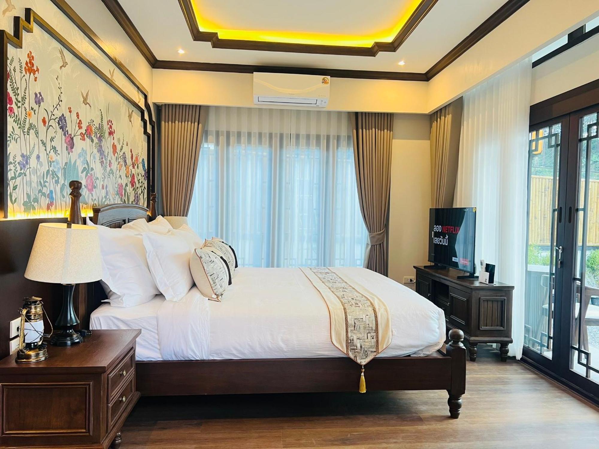 Longlai Kezhan Ban Rak Thai Extérieur photo
