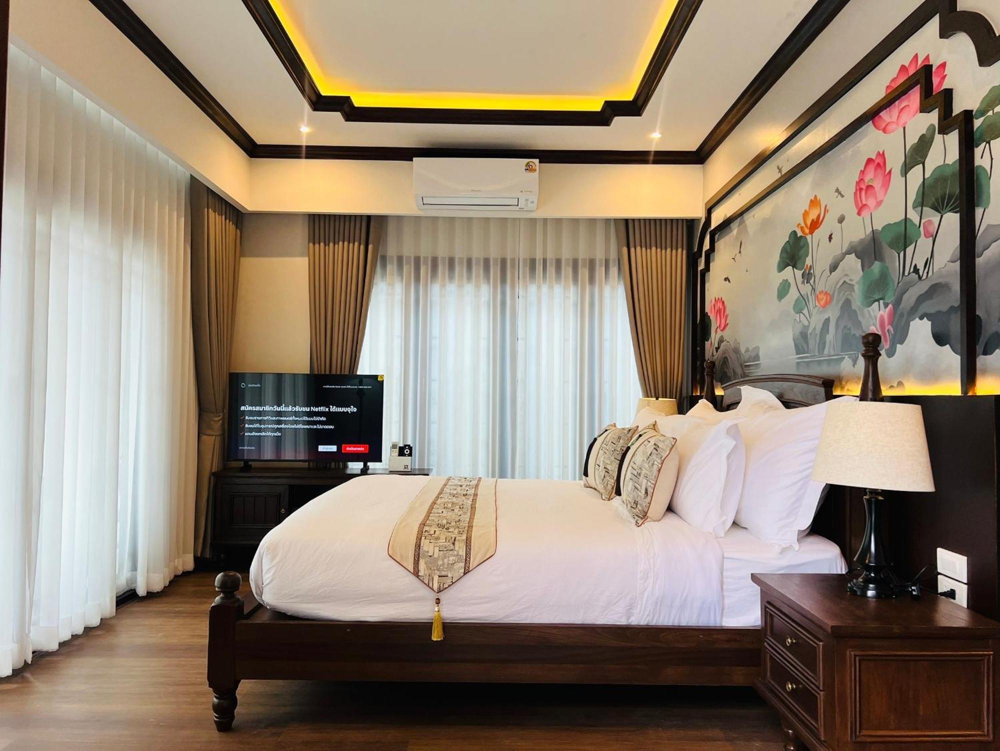 Longlai Kezhan Ban Rak Thai Extérieur photo