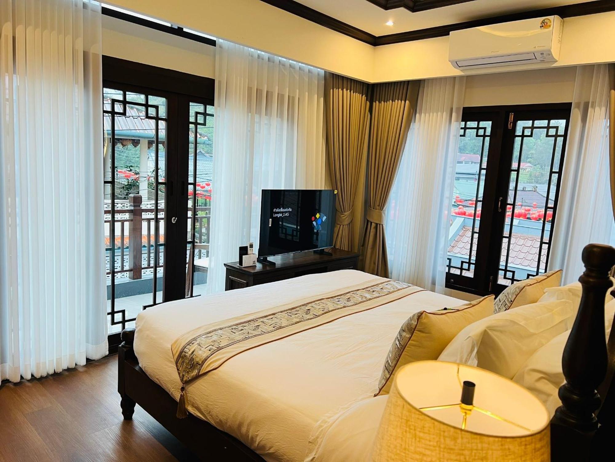 Longlai Kezhan Ban Rak Thai Extérieur photo
