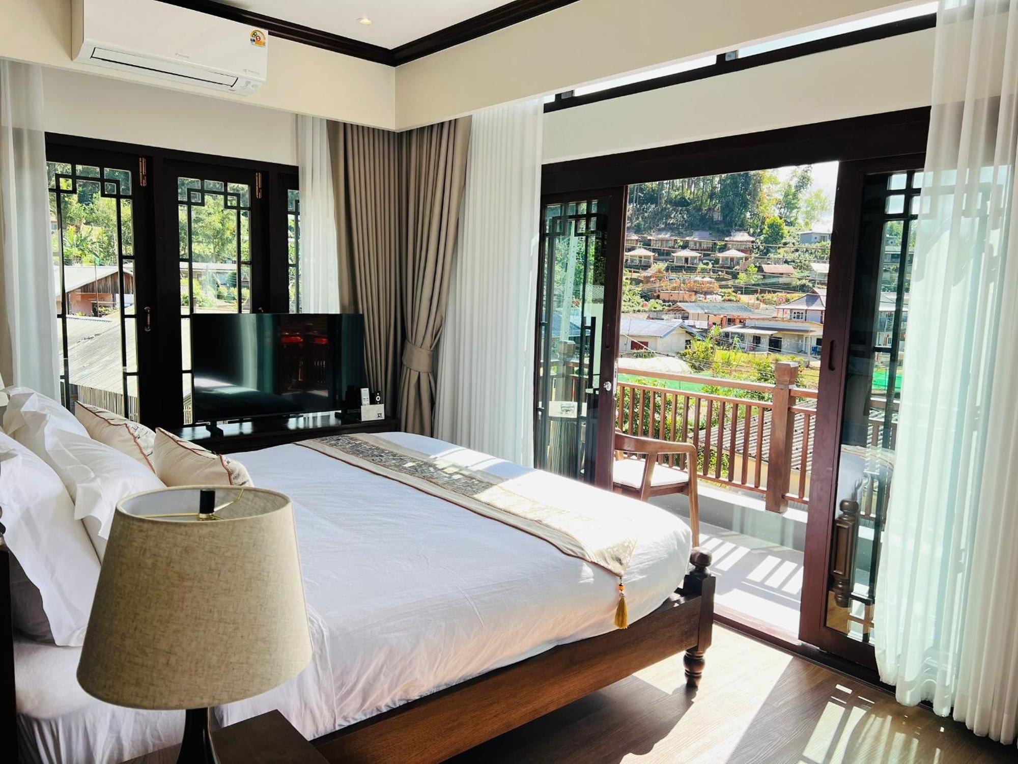 Longlai Kezhan Ban Rak Thai Extérieur photo