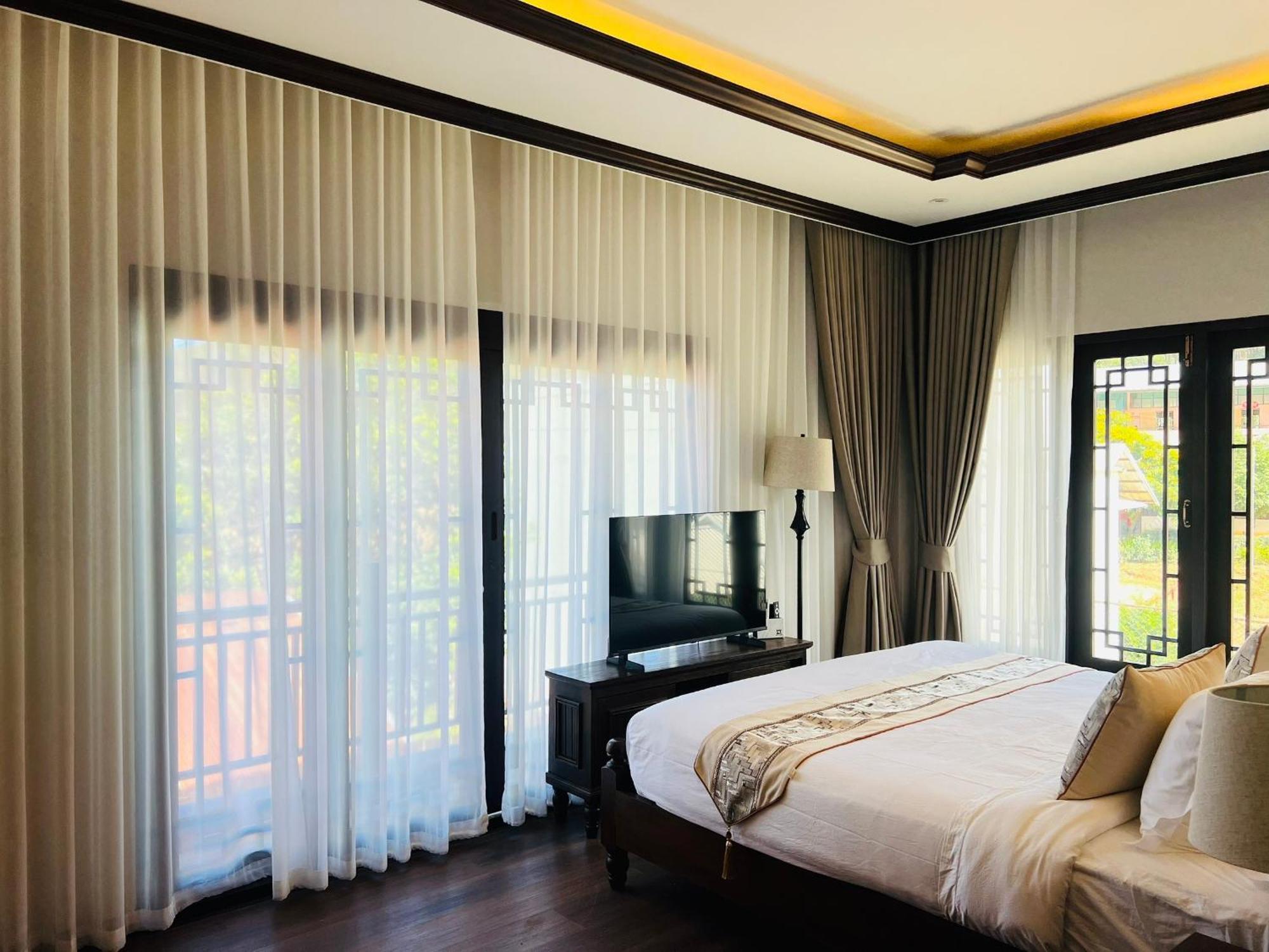 Longlai Kezhan Ban Rak Thai Extérieur photo